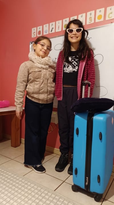 Proyecto Around the World: pasaportes bilingües y exploración de países · Around the World Project: exploring countries and bilingual passports at ABC For Kids