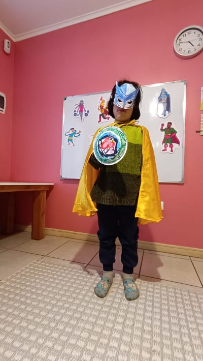 Proyecto Superheroes & Powers: disfraces, superpoderes y expresión de emociones · Superheroes & Powers Project: costumes and talent expression in English