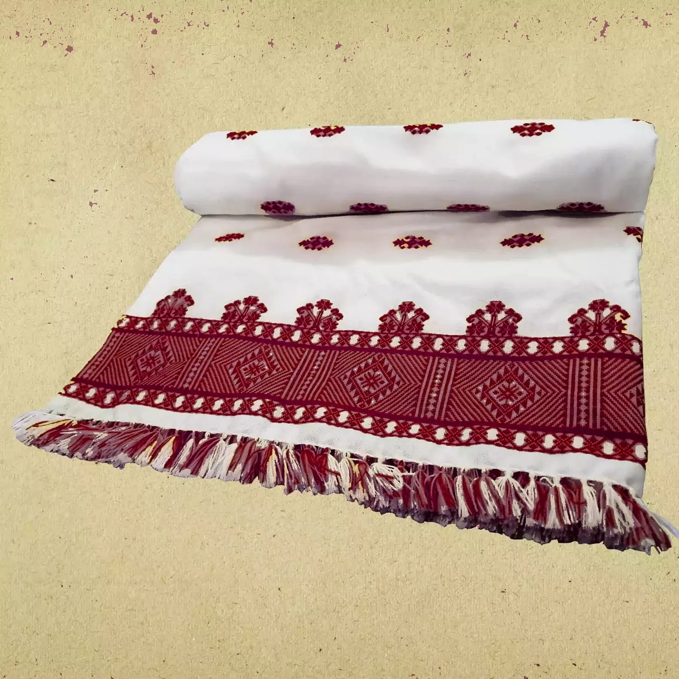 Karbi shawl in Red, white & black, handwoven Karbi karbi shawl
