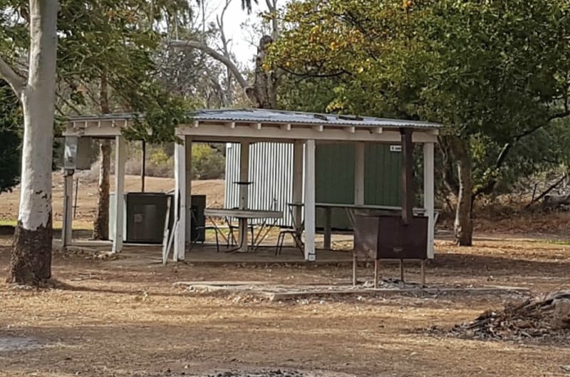 PALLAMALLAWA FISHING CLUB MEMORIAL PARK BBQ Area