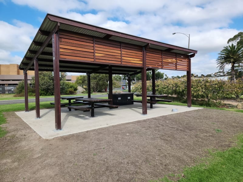 KERNOT LAKE BBQ Area