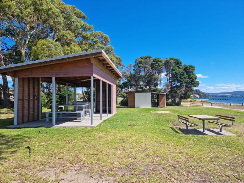 STIEGLITZ FORESHORE BBQ Area