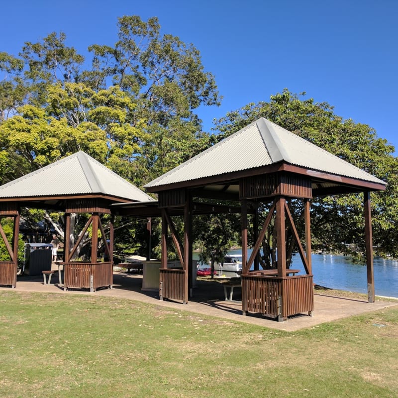 LIONS PARK NOOSA HEADS BBQ Area