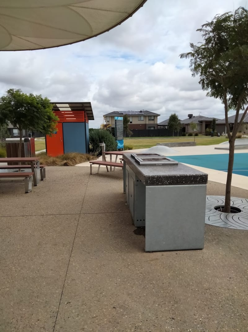 NAVIGATION PARK NEWHAVEN - PEET BBQ Area