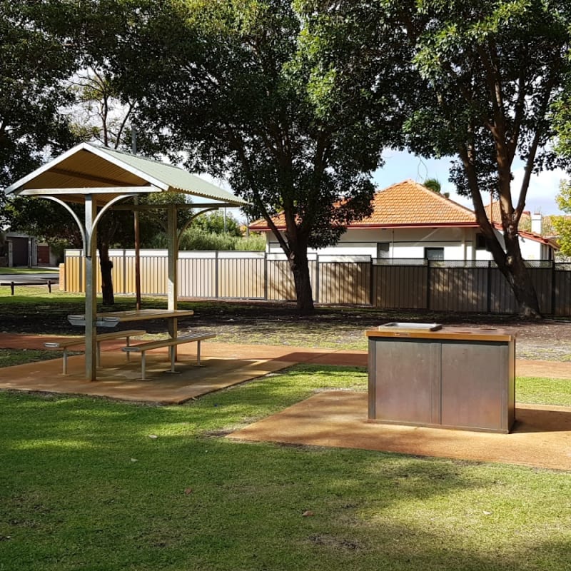 BEAUFORT PARK BBQ Area