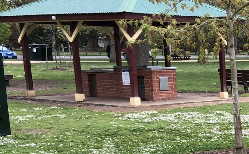 LAKE WENDOUREE RESERVE BBQ Area