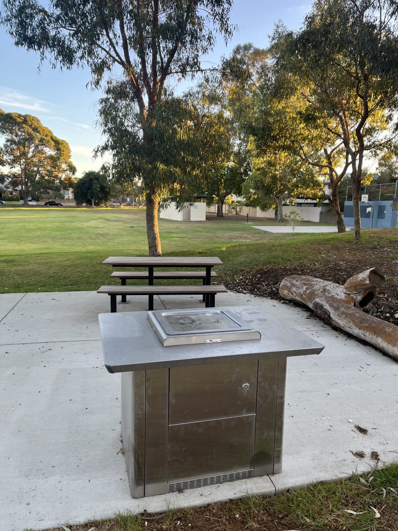 HORRIE LONG RESERVE BBQ Area