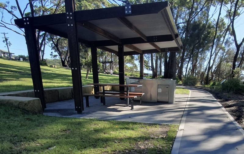 HYAMS BEACH FORESHORE BBQ Area