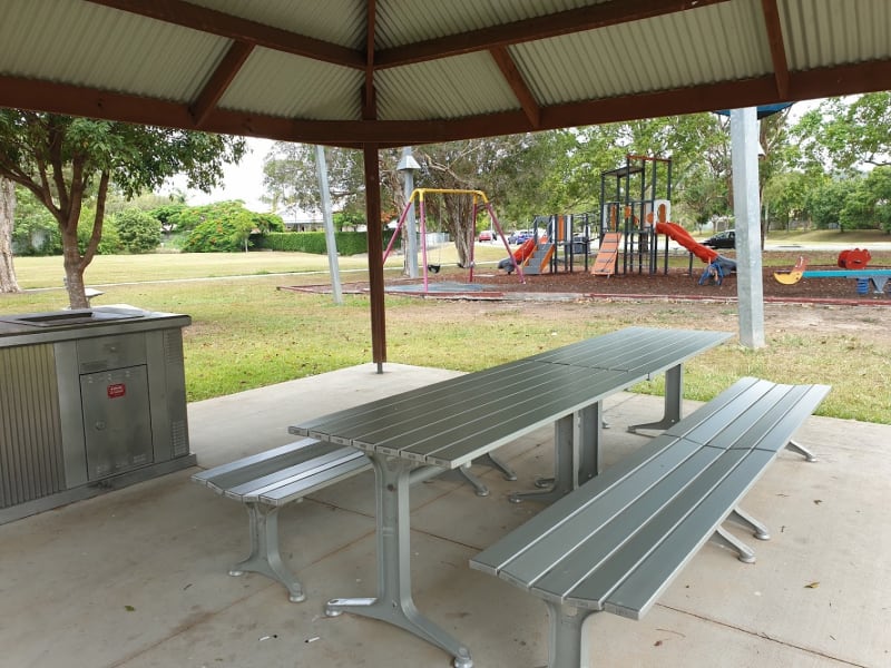 THE FRIENDSHIP PARK BBQ Area