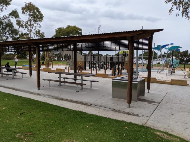 SYKES FORESHORE PLAYGROUND BBQ Area