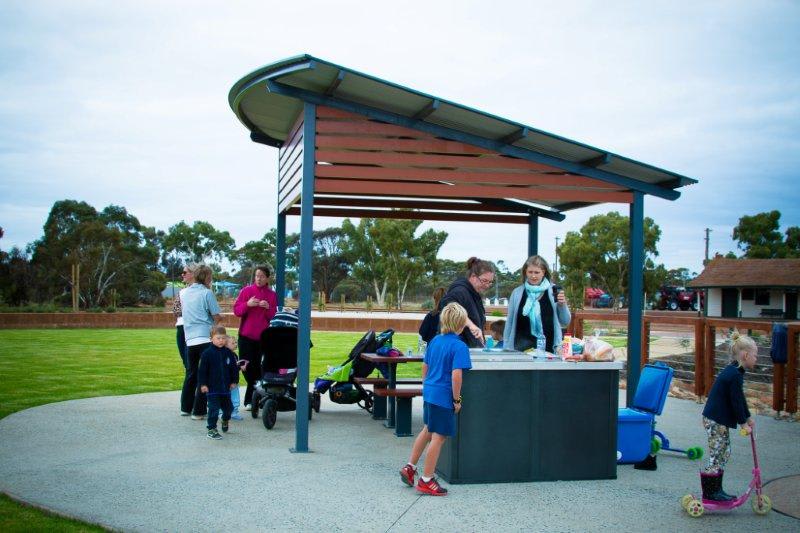 VISITOR DISCOVERY ZONE BBQ Area