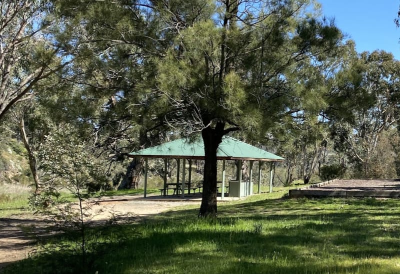 MOLONGLO GORGE PICNIC AREA BBQ Area