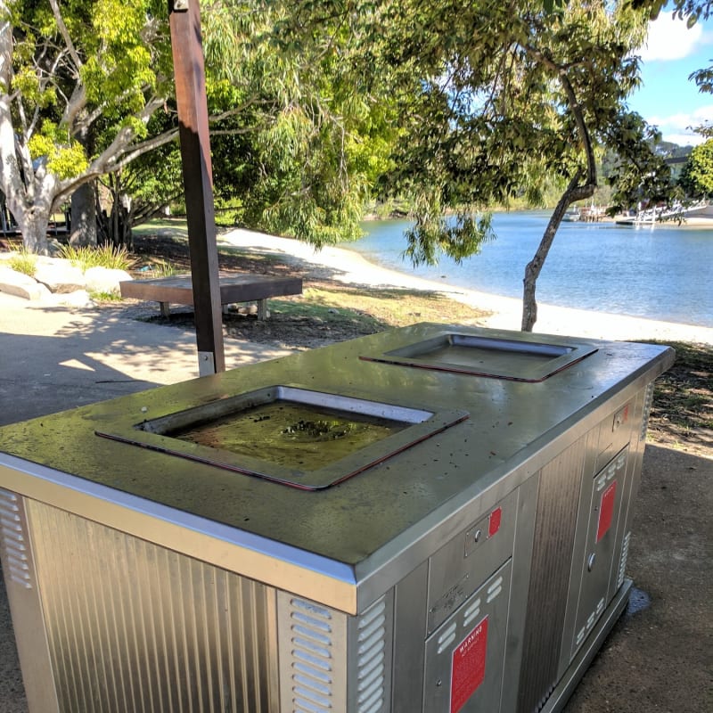 LIONS PARK NOOSA HEADS BBQ Area