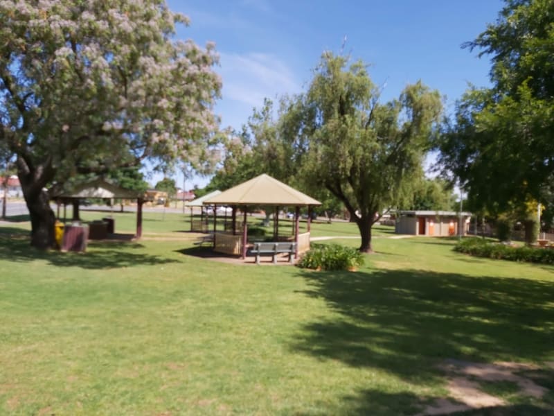 GLOUCESTER PARK BBQ Area