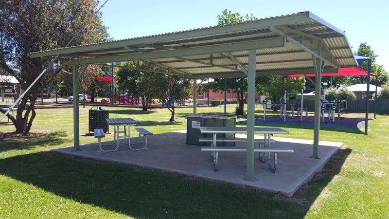 WILSON MEMORIAL OVAL BBQ Area