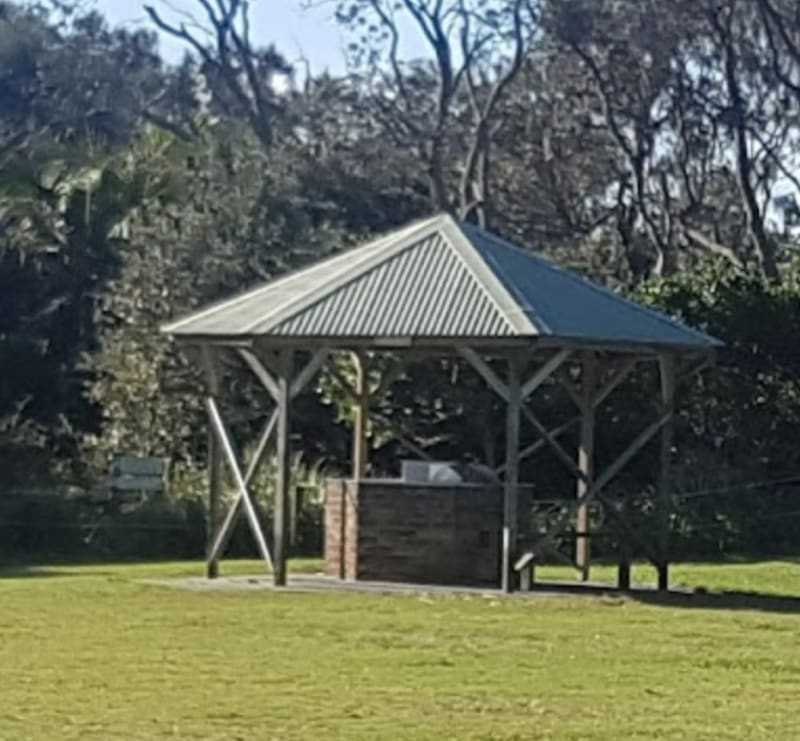 EMERALD BEACH BBQ Area