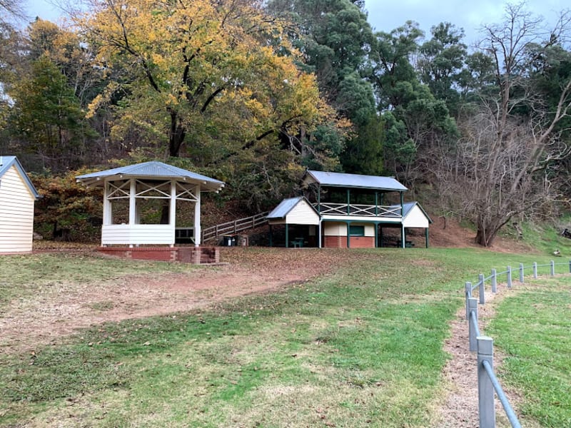 ALPINE PARK BBQ Area