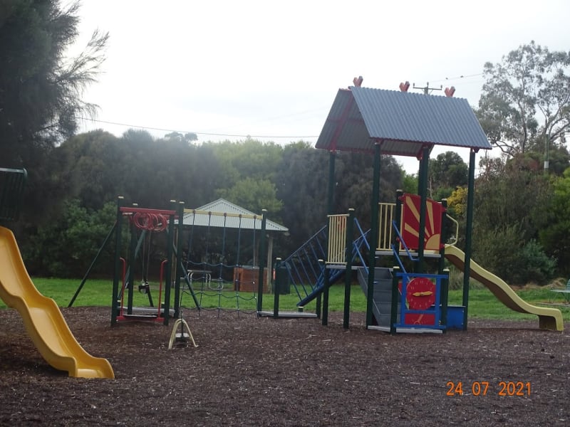 OPOSSUM BAY PARK BBQ Area