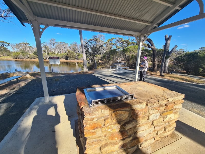 YORNANING DAM BBQ Area