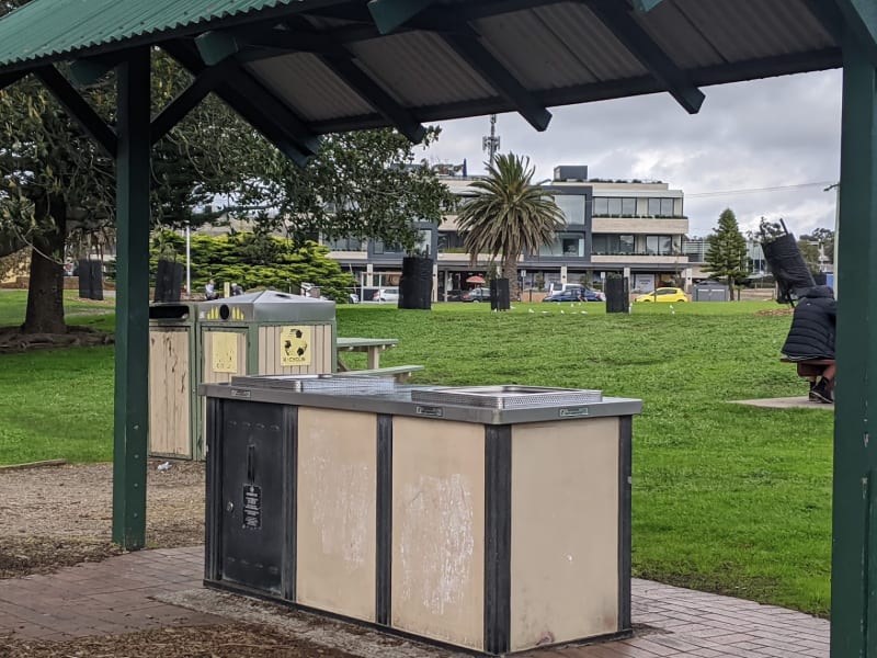 MORNINGTON PARK BBQ Area