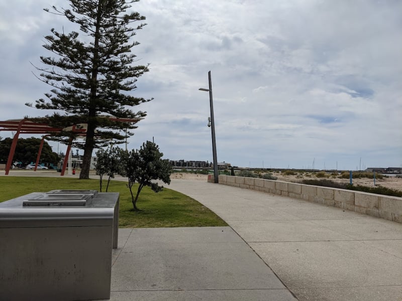 KOOMBANA BAY BBQ Area