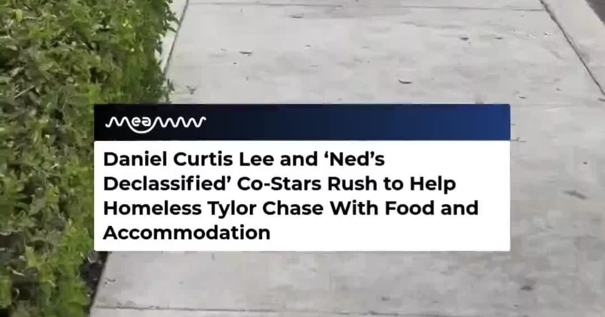 Daniel Curtis Lee Helps Tylor Chase With Food and Accomodation