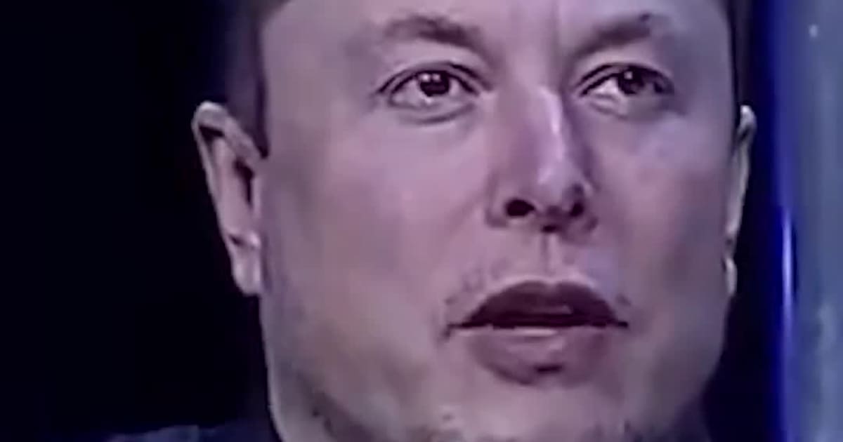 Elon Says College Is for ‘Fun: “Real Learning Happens on Your Phone”