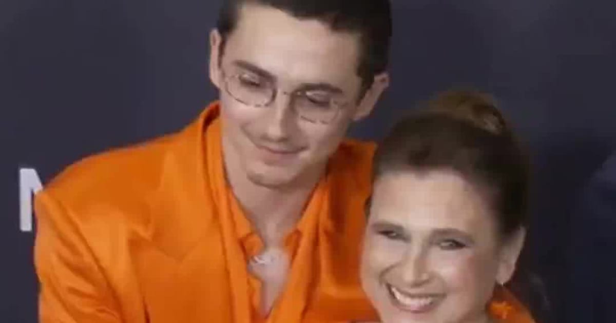 Timothée Chalamet Twinning with Mom