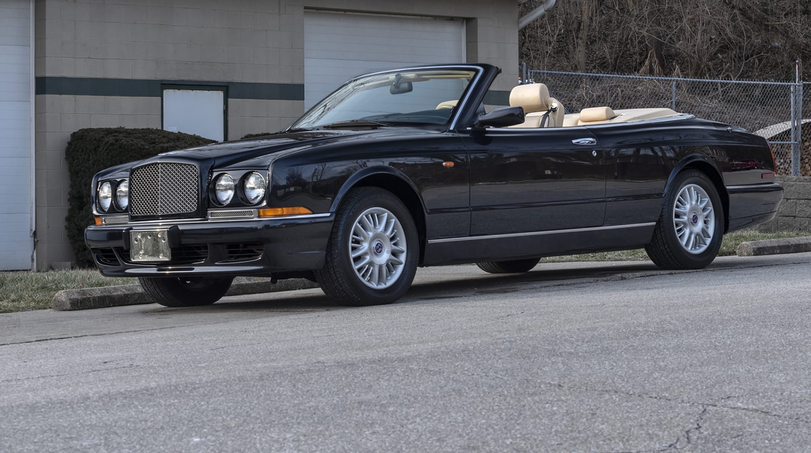 2000 Bentley Azure Convertible at Phoenix 2019 as S192 Mecum Auctions