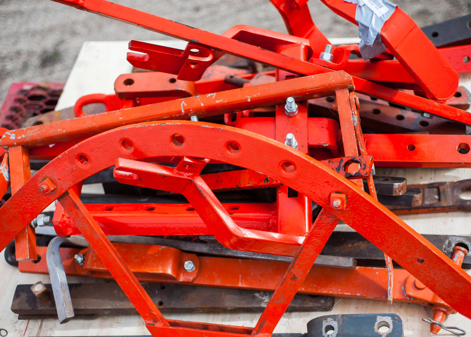 Assorted Pallet at Ontario Tractor Auction 2017 as M177 Mecum Auctions