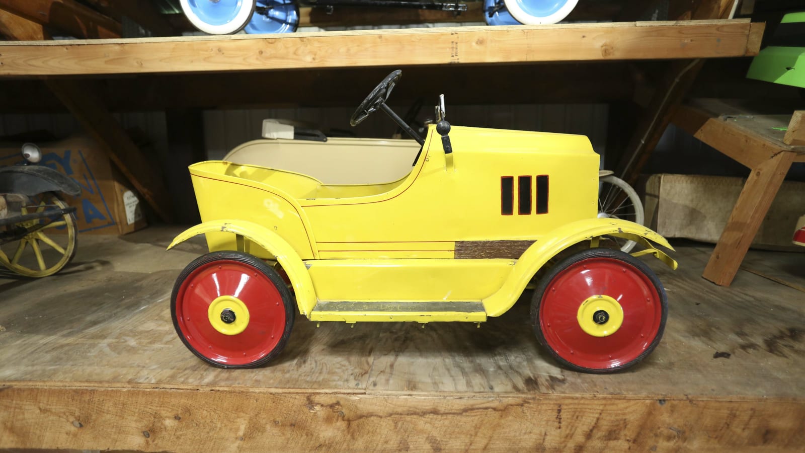 19201930s English Pedal Car at Elmer's Auto & Toy Museum Collection
