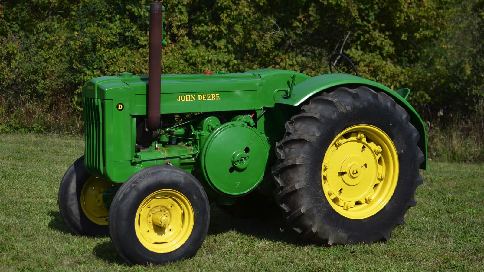 1949 John Deere D at Gone Farmin' Iowa 2012 as S6 Mecum Auctions