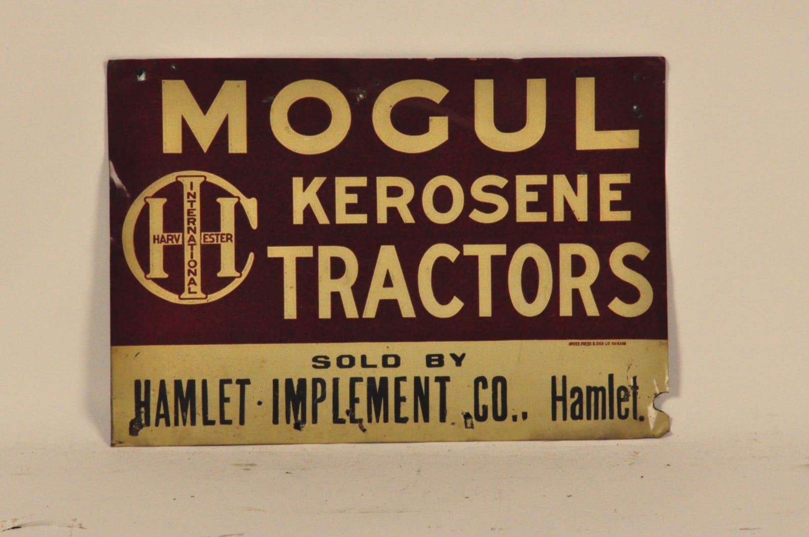 Mogul Ihc Kerosene Tractors SSTE 19.75x13.75 at Gone Farmin' Iowa 2013