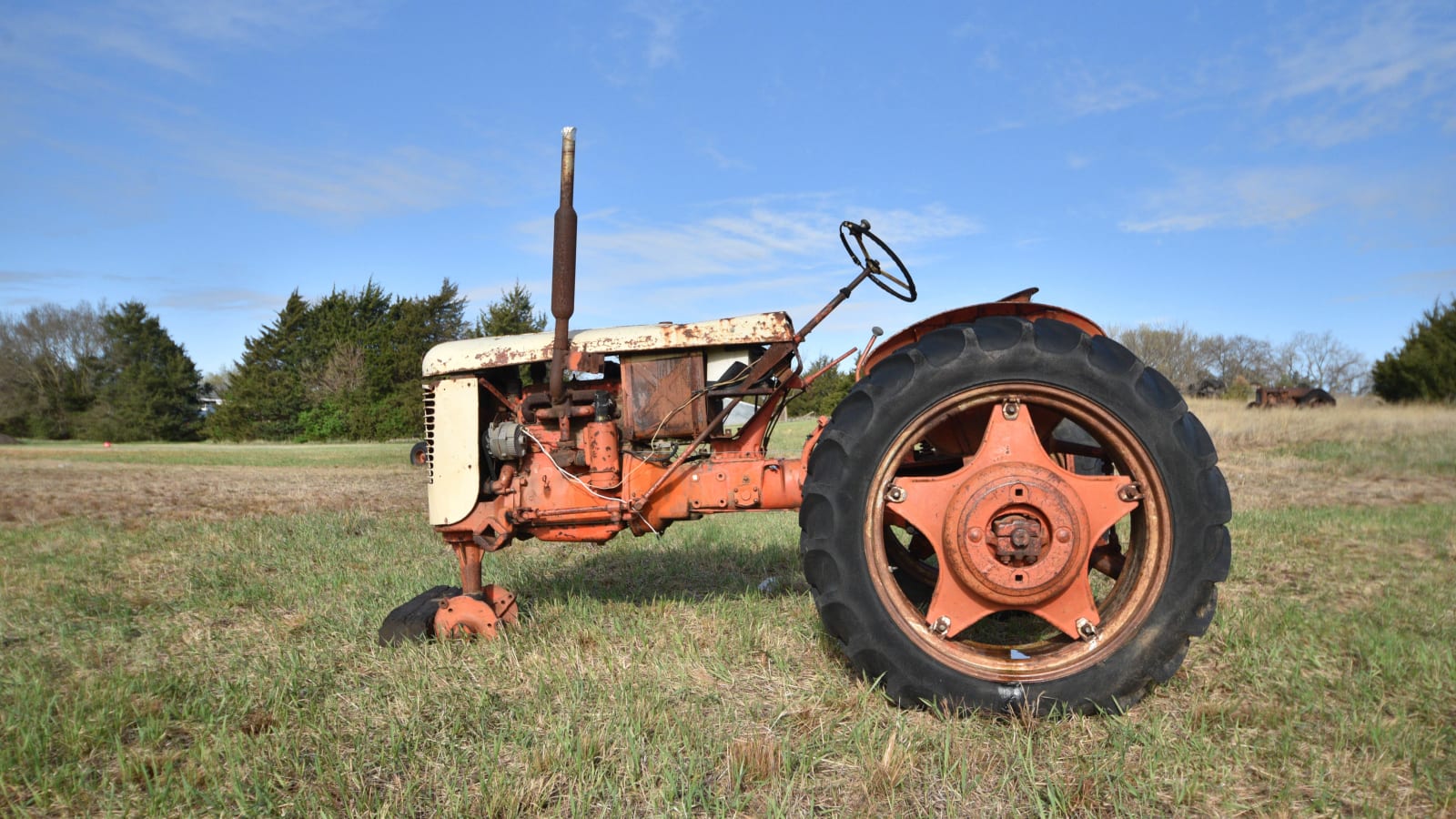 Case VAC at The Abilene Machine Collection 2021 as F128 Mecum Auctions