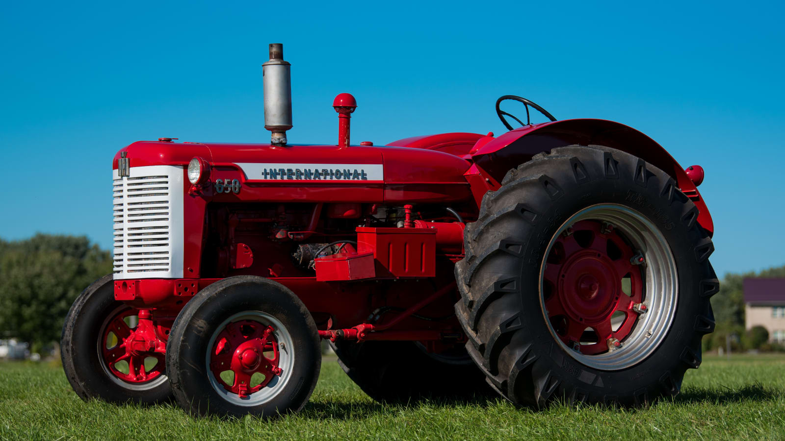 International Harvester 650 Wheatland Gas at Gone Farmin' Iowa Premier