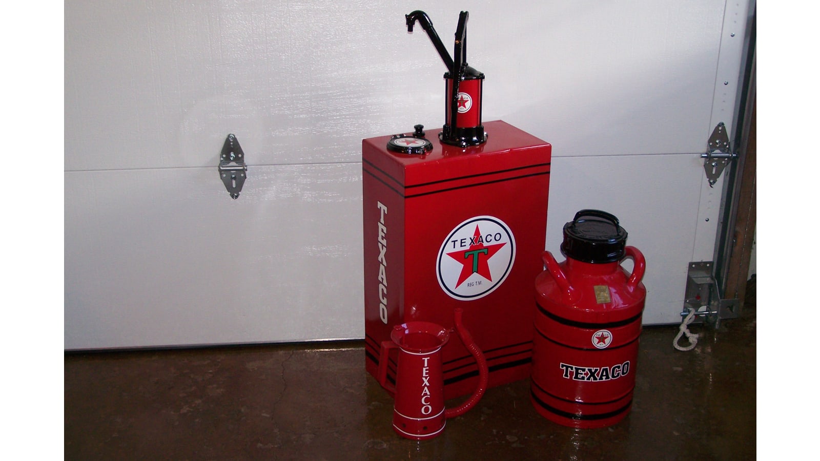 Texaco Oil Cans And Lubester Lot Of 3 at Indy 2016 as K26 - Mecum Auctions