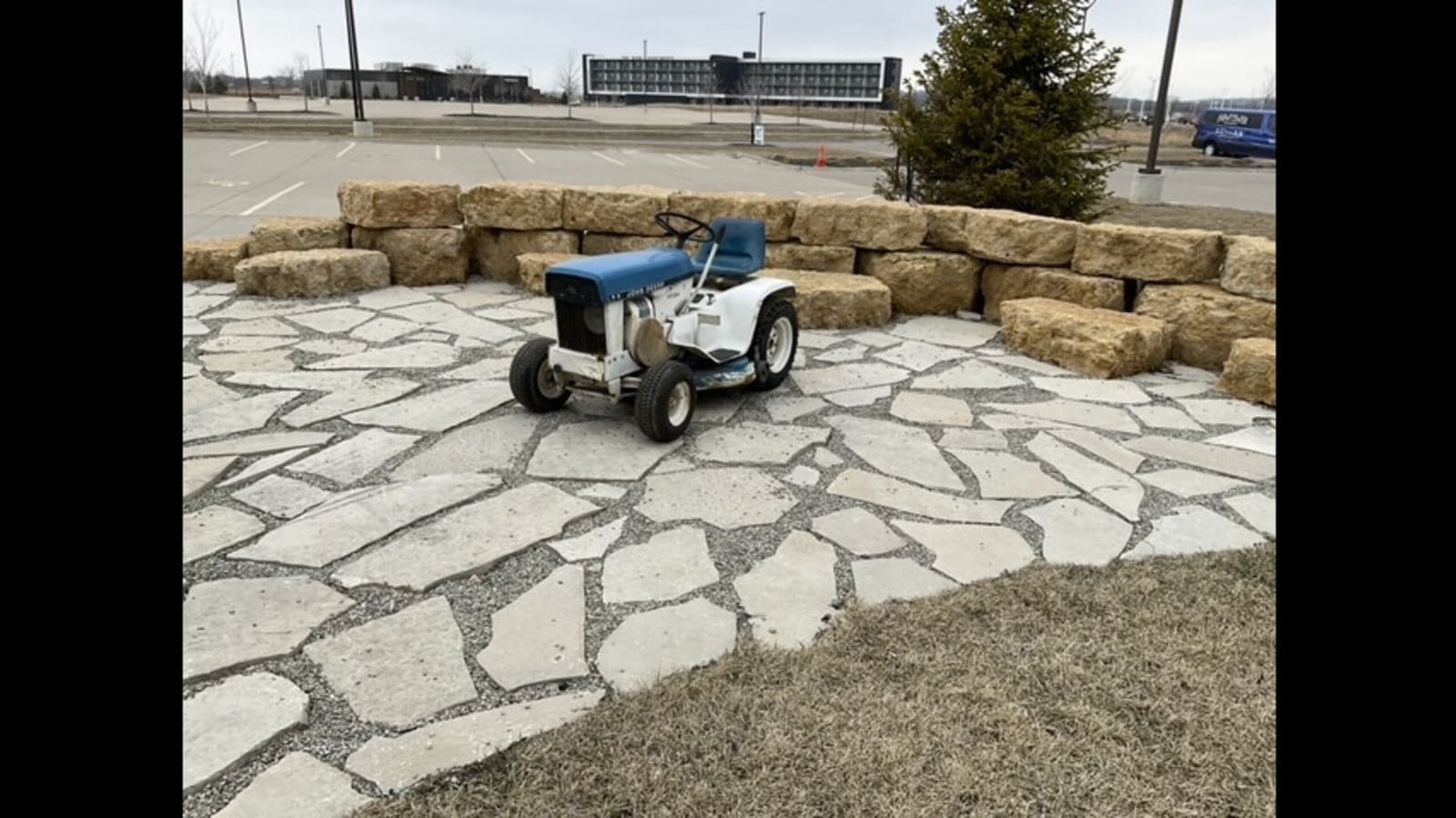 1969 John Deere 112 Patio Tractor at Gone Farmin' Spring Classic 2023