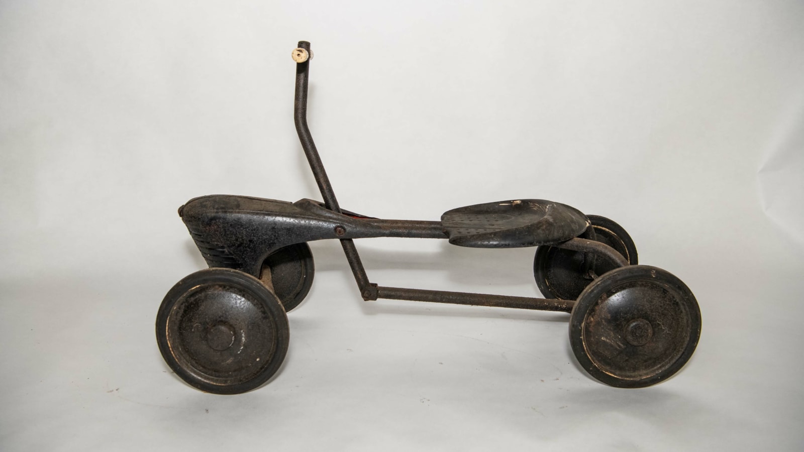 Metal Irish Mail Push Cart at Gone Farmin' Spring Classic 2023 as B219