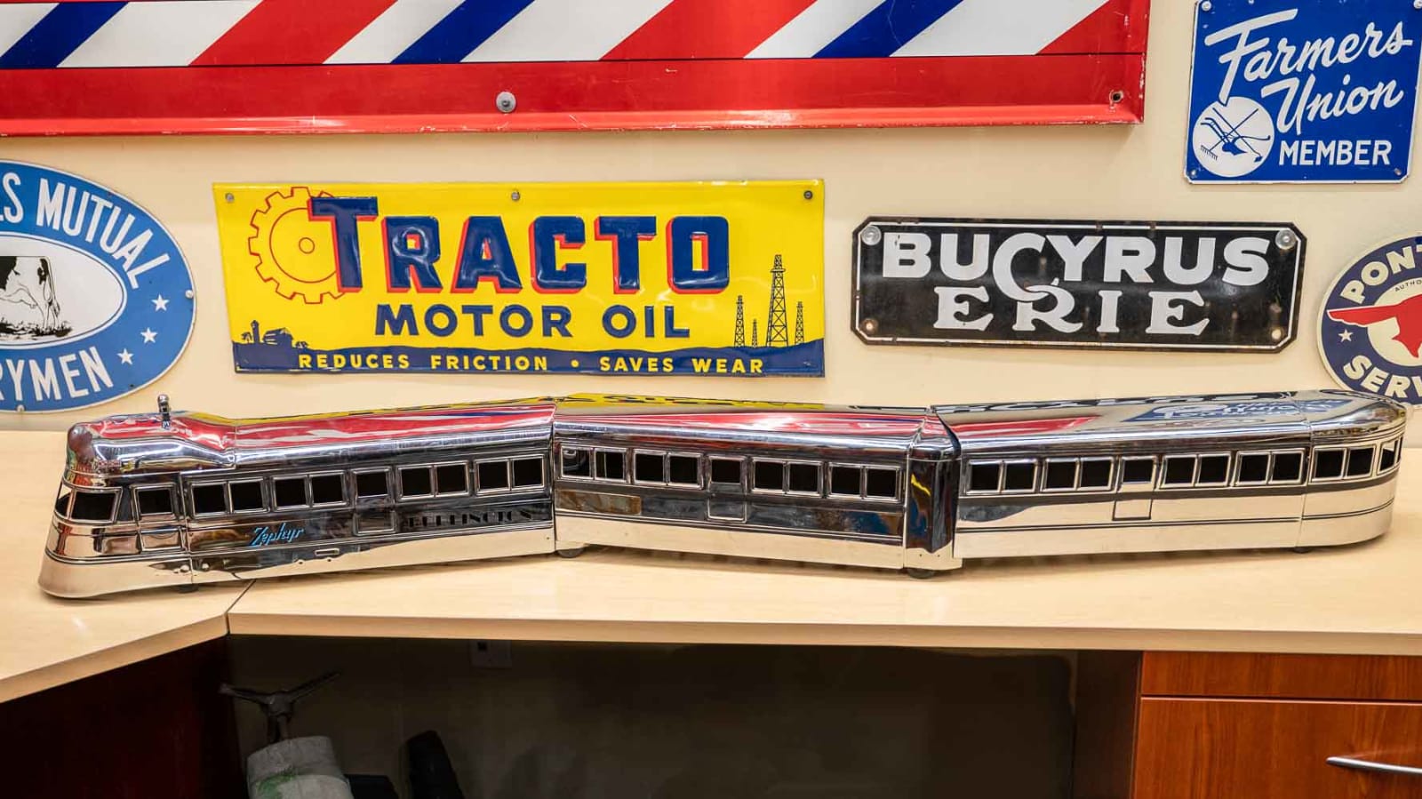 The Pioneer Zephyr Model Train at The World’s Largest Road Art Auction