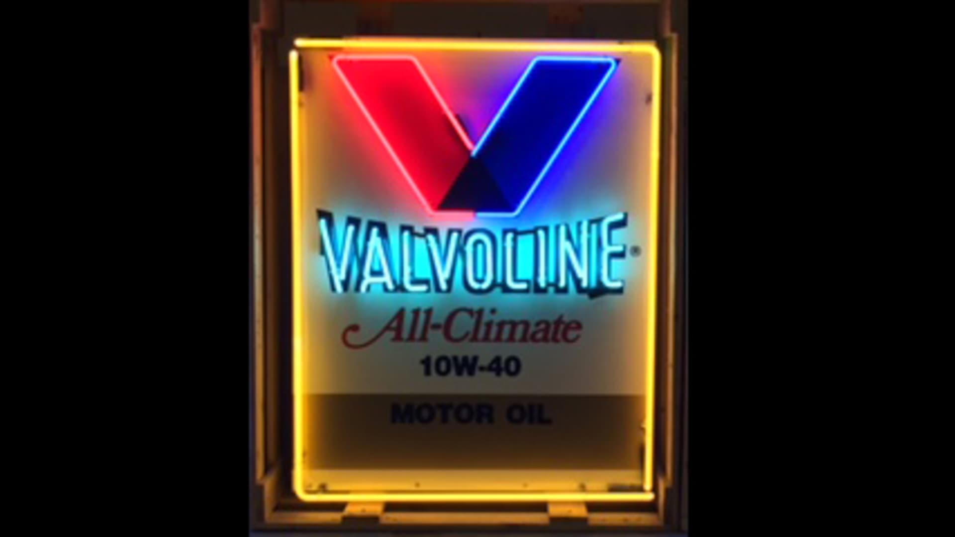 Valvoline Sign SSTN 32x41in At Chicago 2014 As K42 Mecum Auctions Valvoline Sign SSTN 32x41in At Chicago 2014 As K42 Mecum Auctions