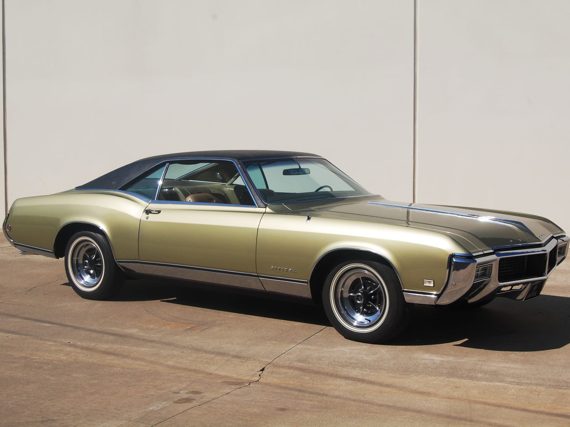 68 Riviera 1968 Buick Riviera at Anaheim 2012 as T198 - Mecum Auctions