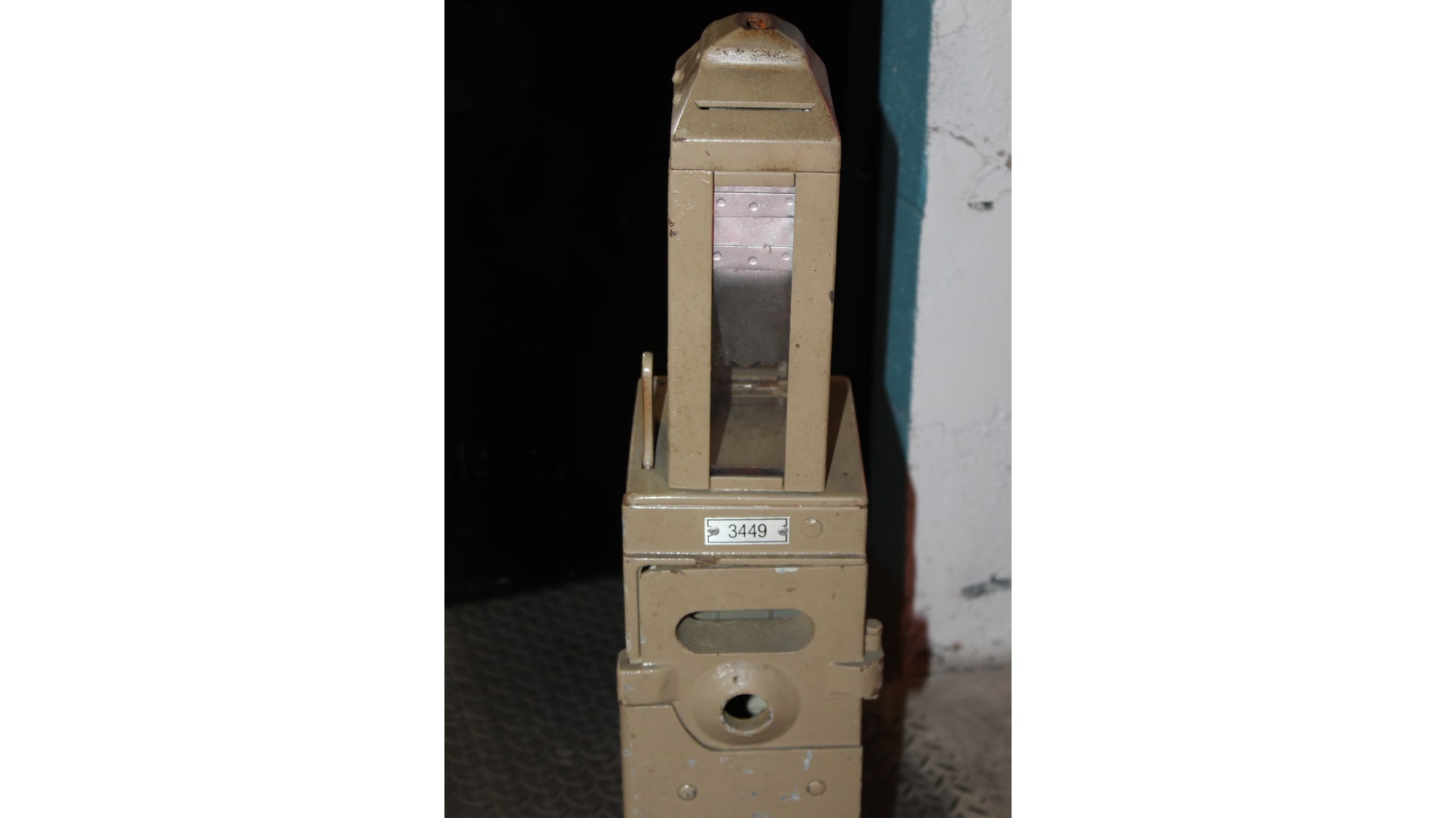 Bus Fare Token Box at Monterey 2017 as B3 Mecum Auctions