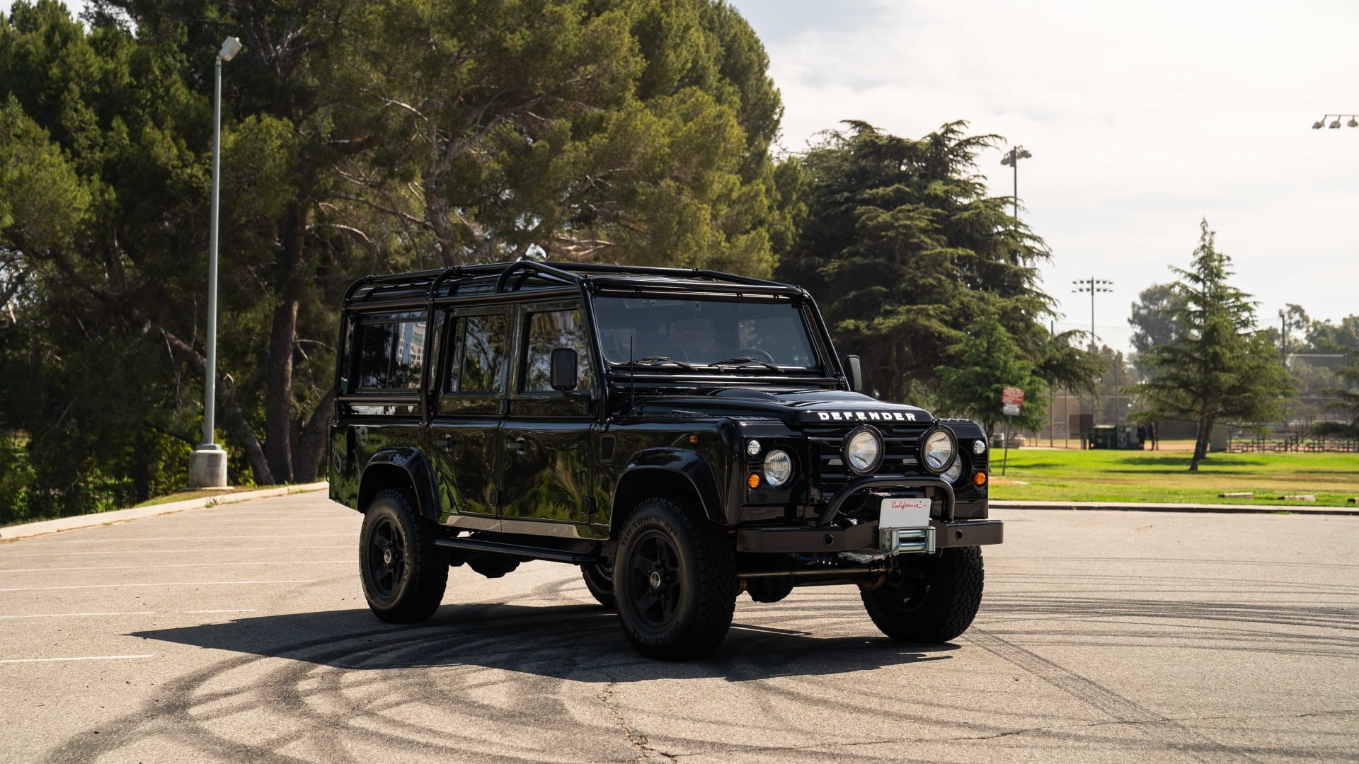 1980 Land Rover Defender 110 at Monterey 2019 as F177 - Mecum Auctions