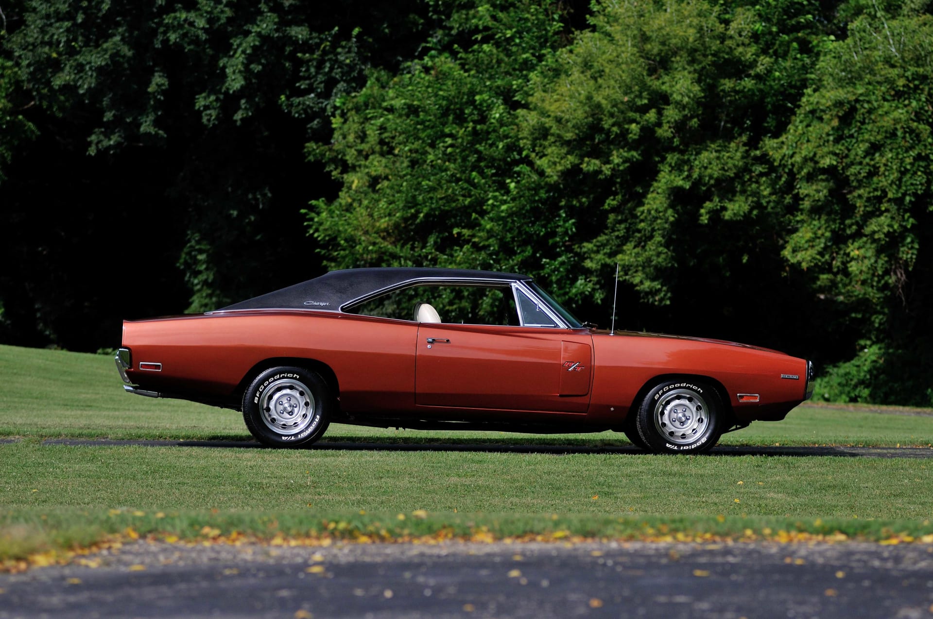 1970 Dodge Hemi Charger R/T at Chicago 2013 as S127 - Mecum Auctions