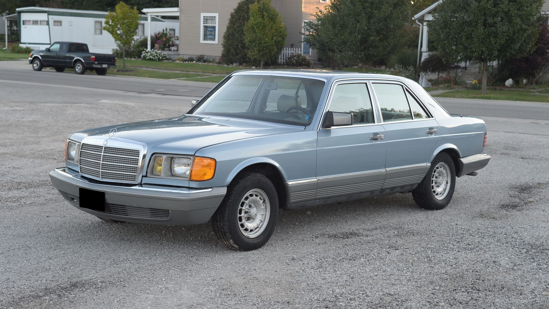 1985 MercedesBenz 300SD at Chicago 2021 as F12 Mecum Auctions