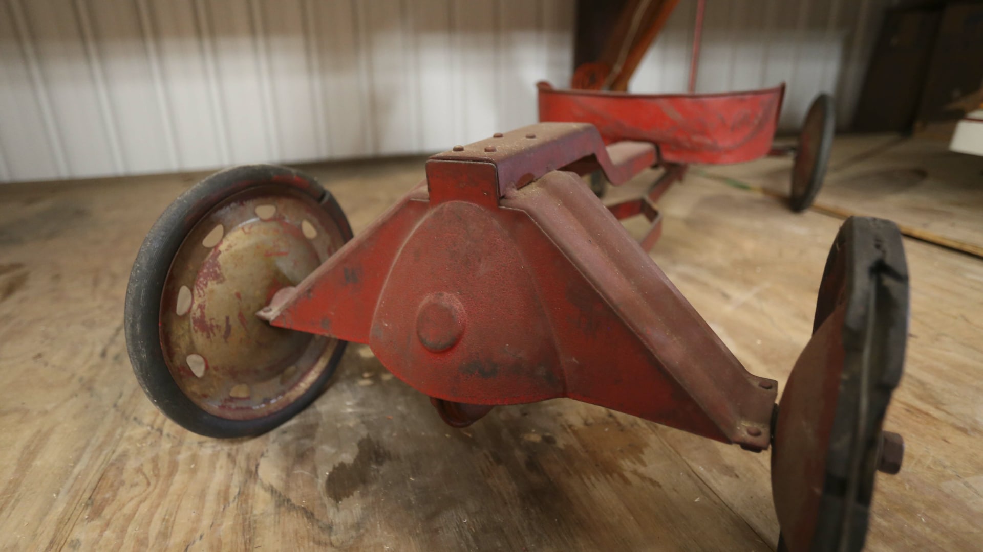 Parsons Irish Mail Push Cart at Elmer's Auto & Toy Museum Collection