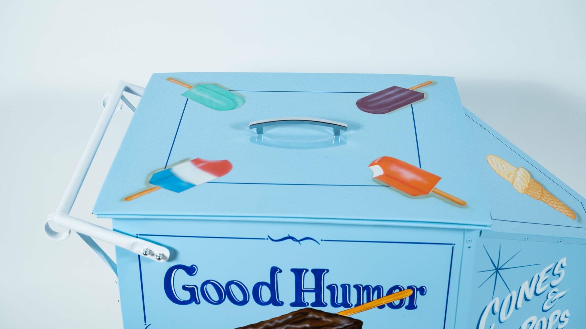 Good Humor Ice Cream Rolling Cart at Orlando 2022 as Z107 Mecum Auctions