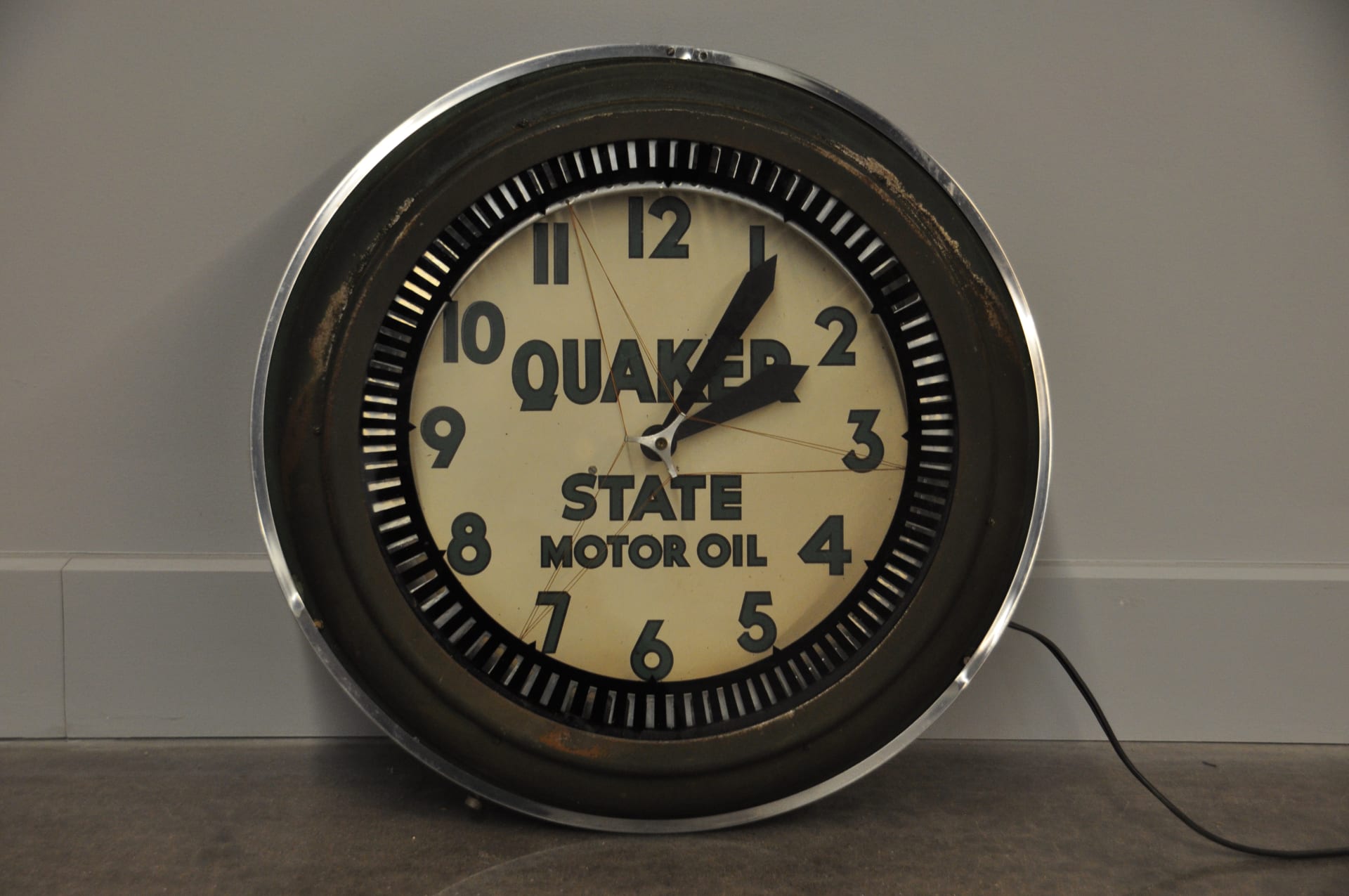 Quaker State Spinwheel Spinner 22x6 at Kissimmee 2015 as M40 Mecum