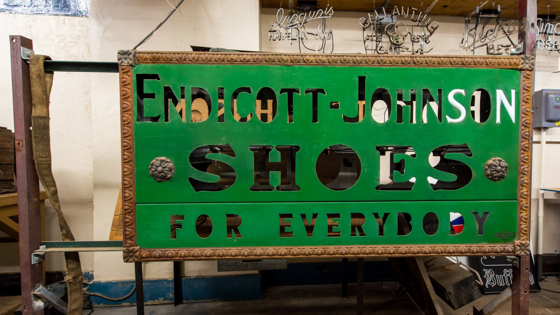 Endicott Johnson Lighted Sign 72x36 at Kissimmee 2018 as Z74 Mecum