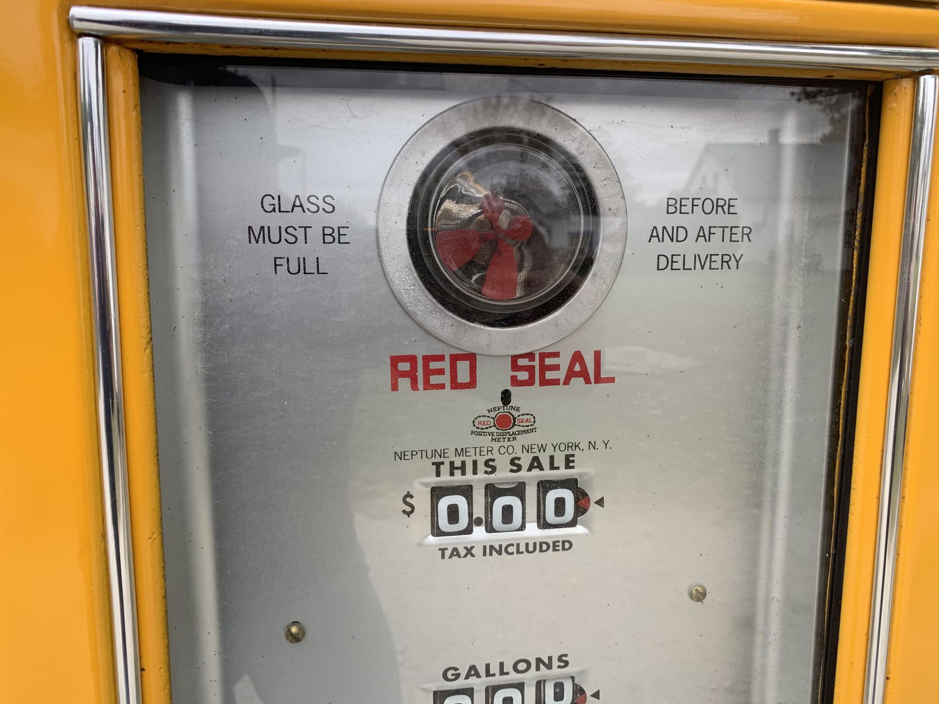 1950s Neptune 855 Gas Pump, Shell Theme at Kissimmee 2020 as A48